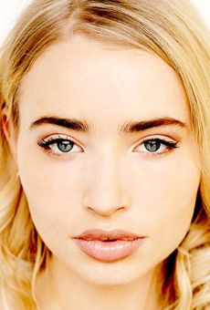 Элизабет Феррара